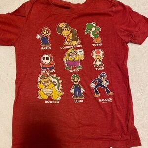 Boys size 7 short sleeve shirt